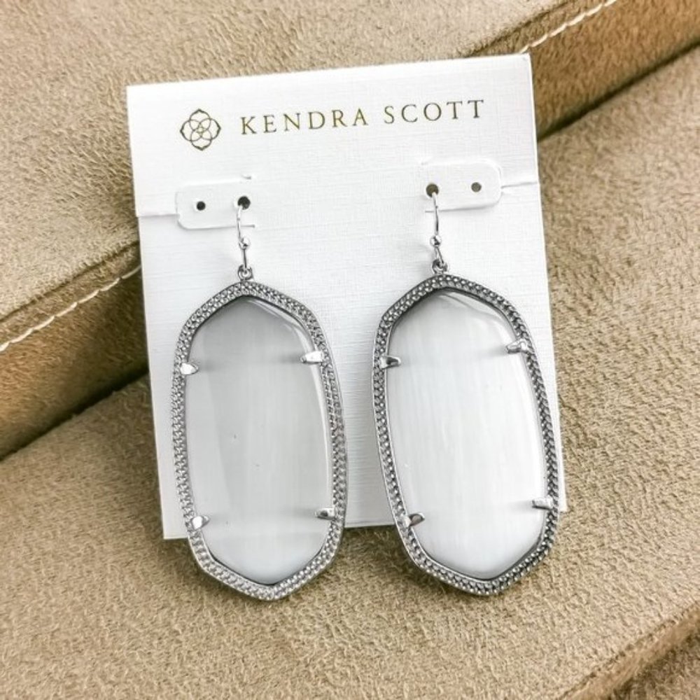 Kendra Scott Danielle drop earring mother pearl